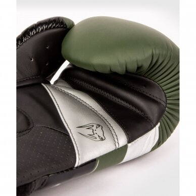 Boxing gloves Venum Elite Evo 2