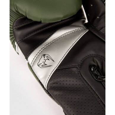 Boxing gloves Venum Elite Evo 4